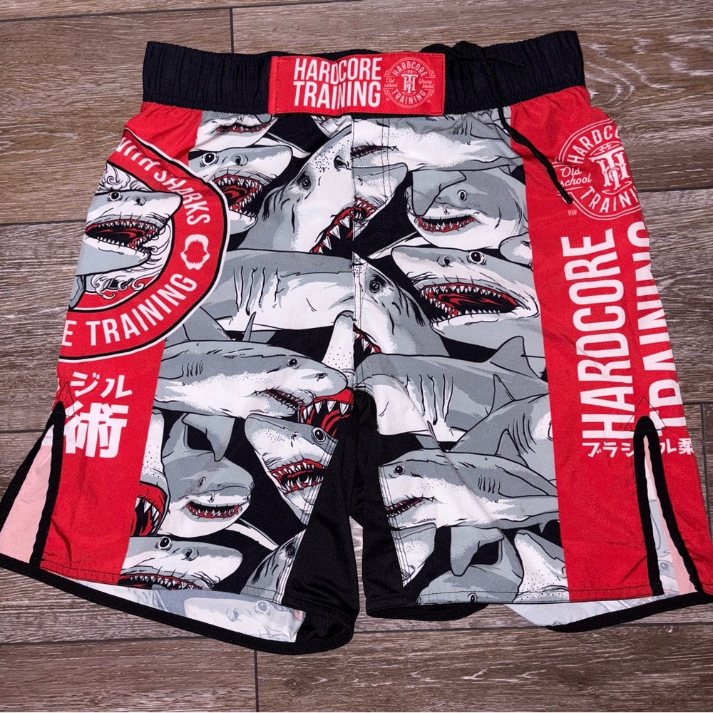 Hardcore Training Shark‎ Print Shorts